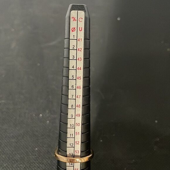 Beautiful ring  - Picture 6 of 7